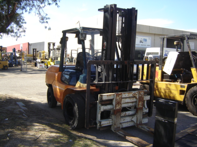 Toyota Diesal Forklift    F1